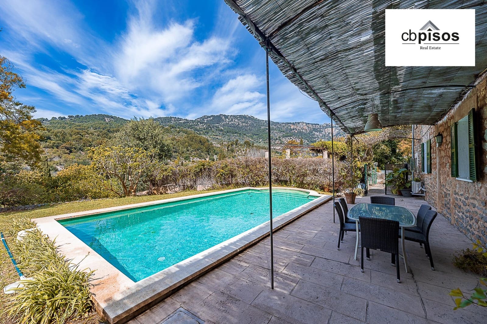 10 soveværelse Finca/Landehus til salg i Fornalutx med swimmingpool garage - € 5.000.000 (Ref: 9752165)