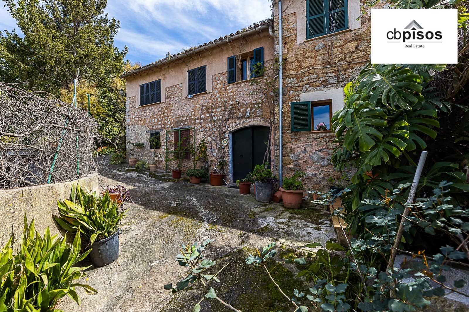 10 soveværelse Finca/Landehus til salg i Fornalutx med swimmingpool garage - € 5.000.000 (Ref: 9752165)