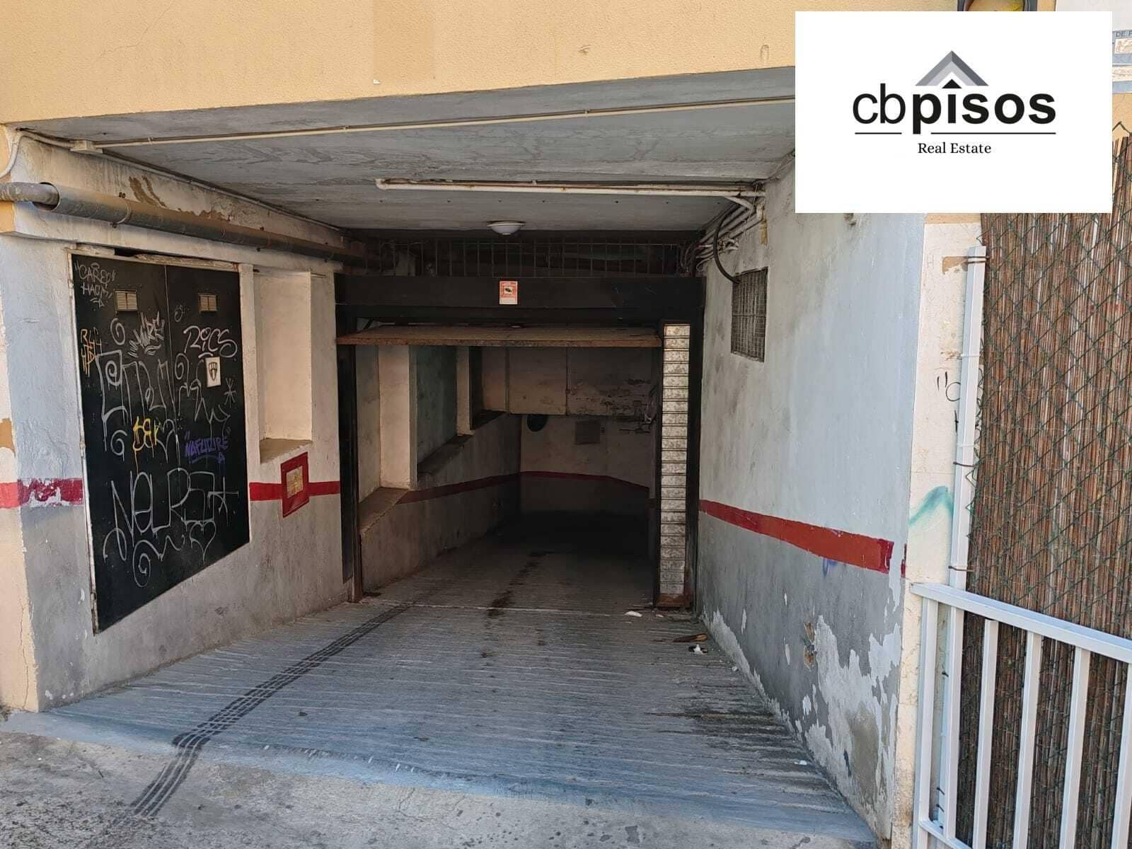 Garage for sale in Palma de Mallorca - € 30,000 (Ref: 9785053)