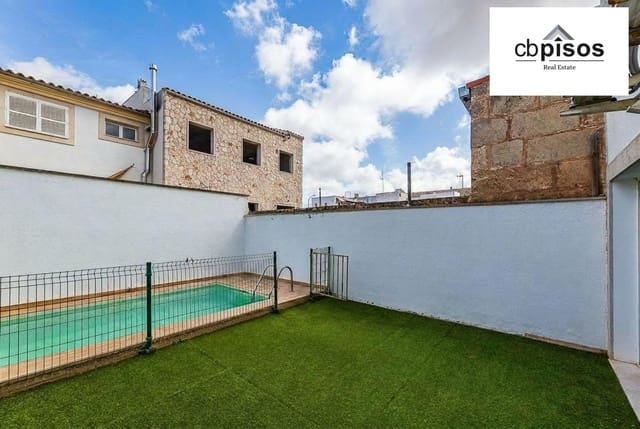 3 slaapkamer Rijtjeshuis te koop in Ses Salines met zwembad - € 680.000 (Ref: 9822709)