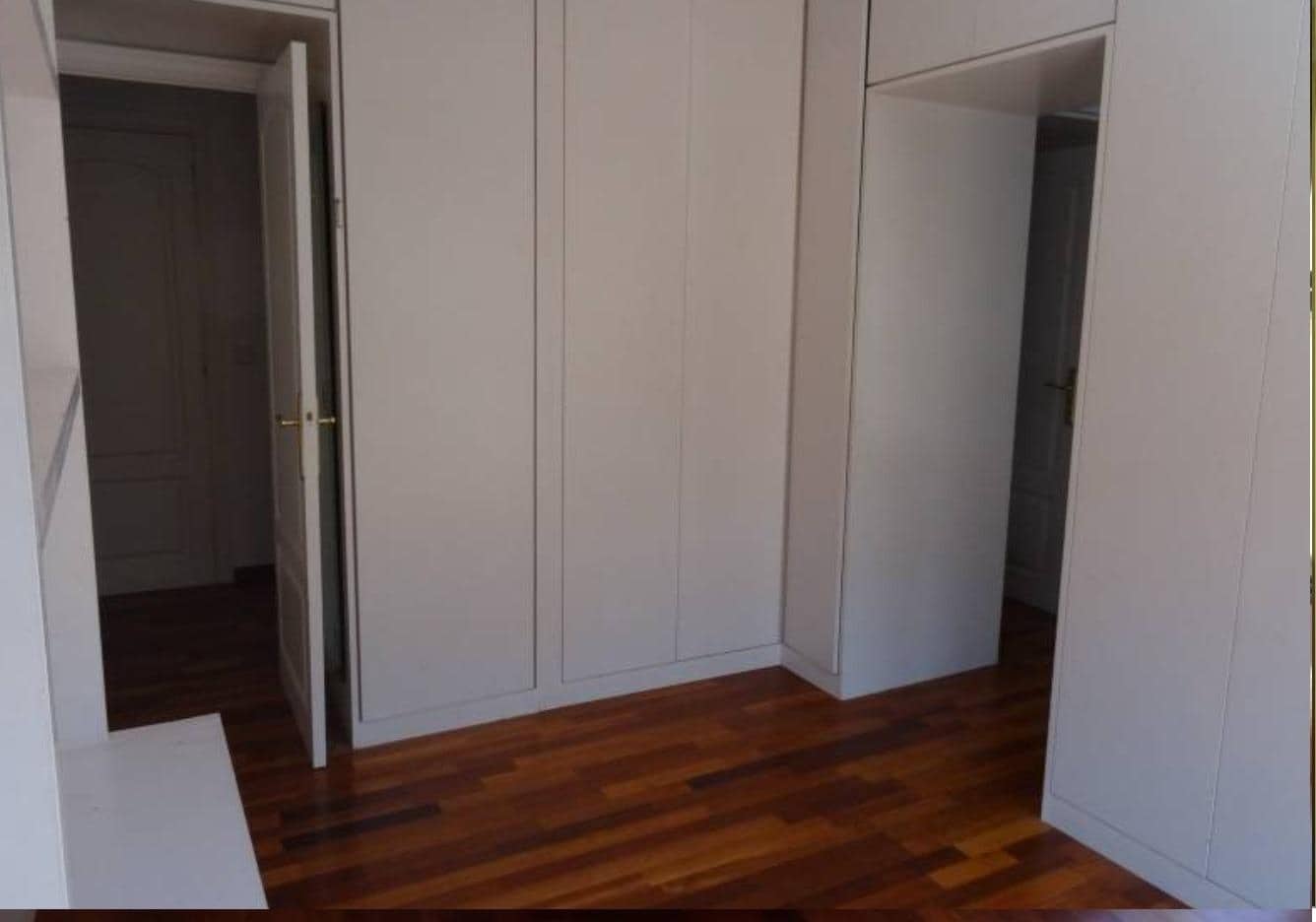 3 bedroom Flat for rent in Palma de Mallorca with garage - € 2,020 (Ref: 10037541)