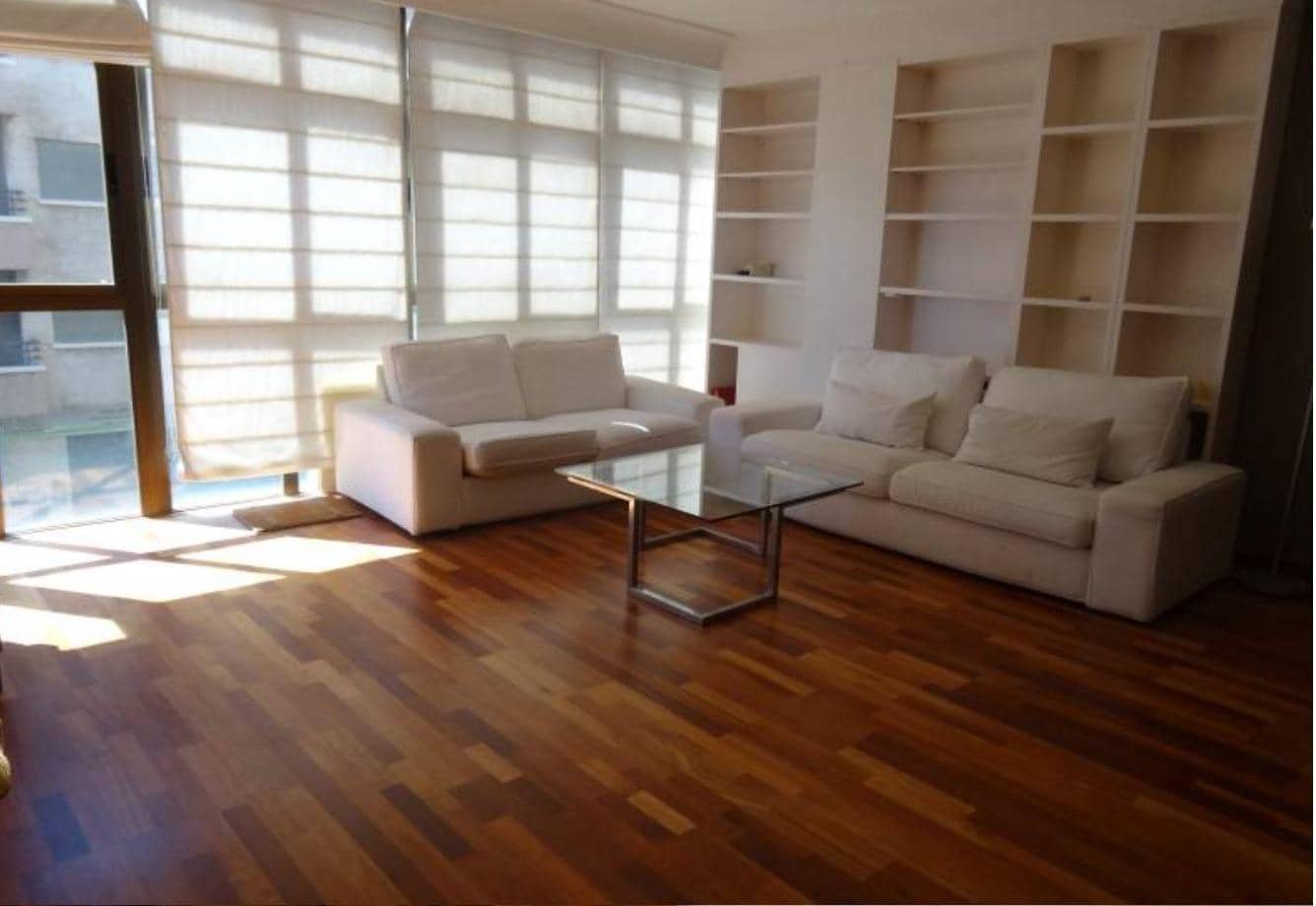 3 bedroom Flat for rent in Palma de Mallorca with garage - € 2,020 (Ref: 10037541)