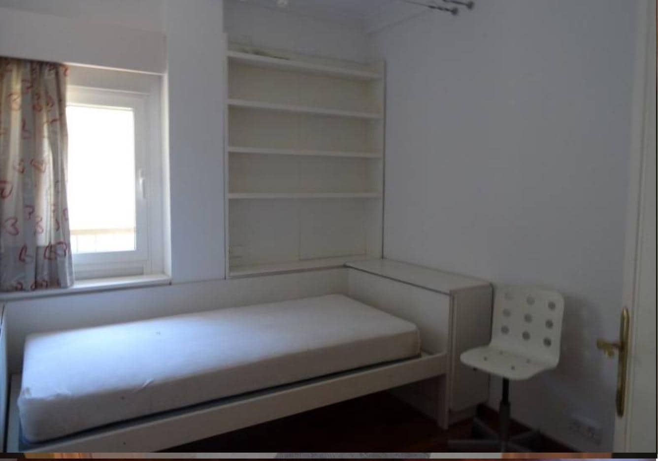 3 bedroom Flat for rent in Palma de Mallorca with garage - € 2,020 (Ref: 10037541)