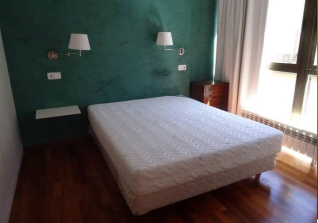 3 bedroom Flat for rent in Palma de Mallorca with garage - € 2,020 (Ref: 10037541)