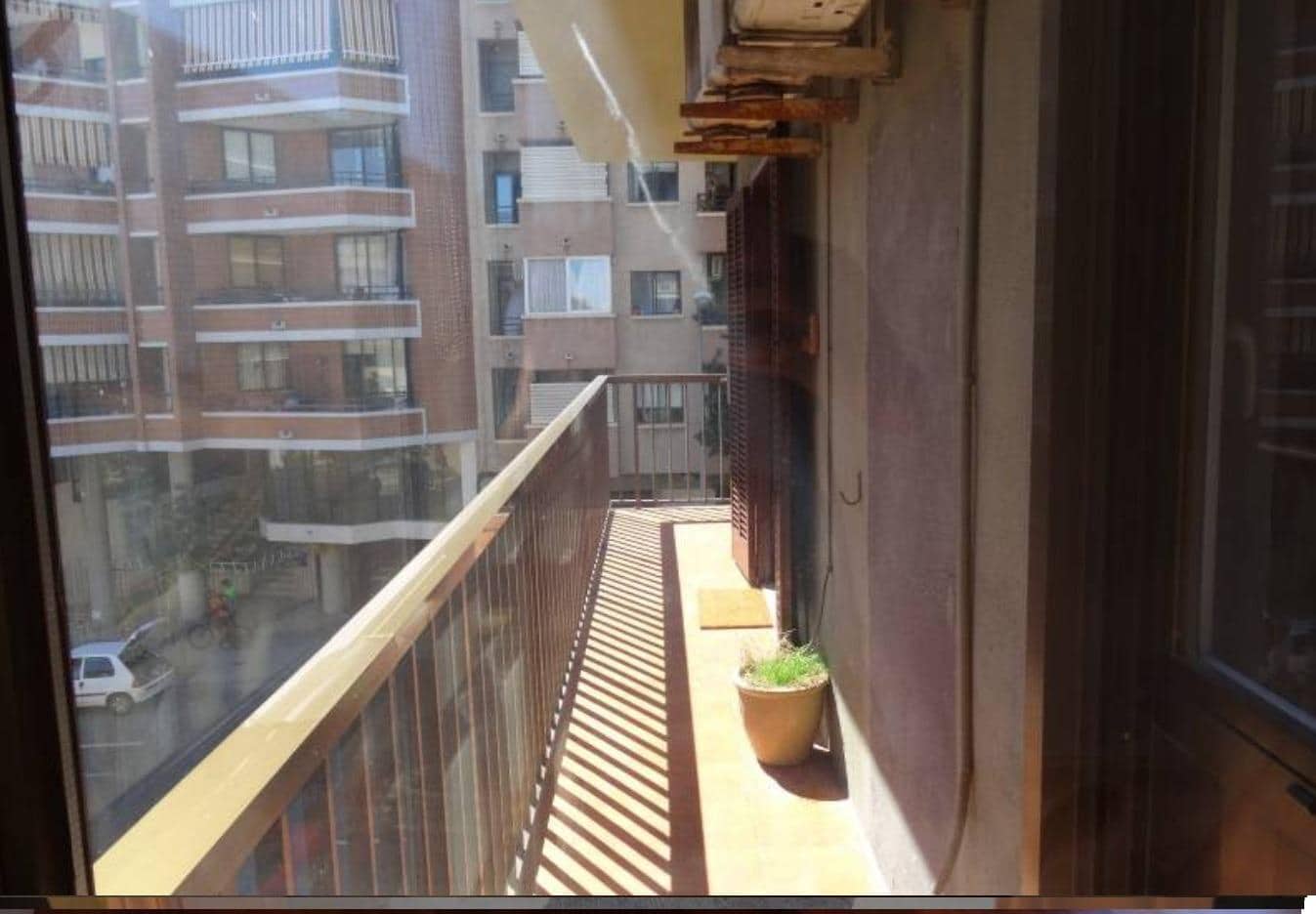 3 bedroom Flat for rent in Palma de Mallorca with garage - € 2,020 (Ref: 10037541)
