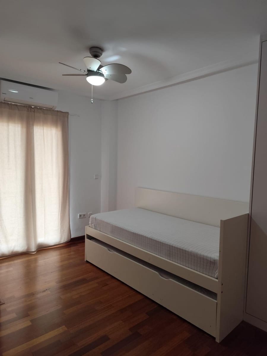 3 soveværelse Lejlighed til leje i Palma de Mallorca med garage - € 1.800 (Ref: 10037541)