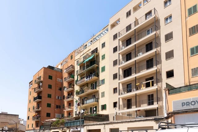 2 bedroom Flat for sale in Palma de Mallorca - € 214,000 (Ref: 10041254)