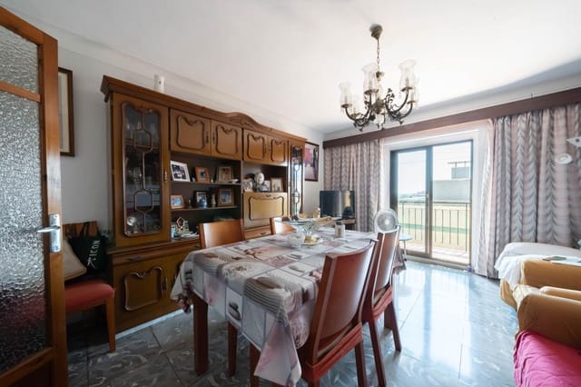 2 bedroom Flat for sale in Palma de Mallorca - € 214,000 (Ref: 10041254)