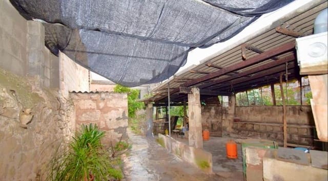 4 soveværelse Villa til salg i Sant Joan med garage - € 320.000 (Ref: 8917879)