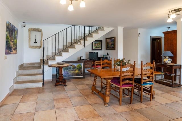 4 sypialnia Willa na sprzedaż w Llucmajor z garażem - 695 000 € (Ref: 9414268)