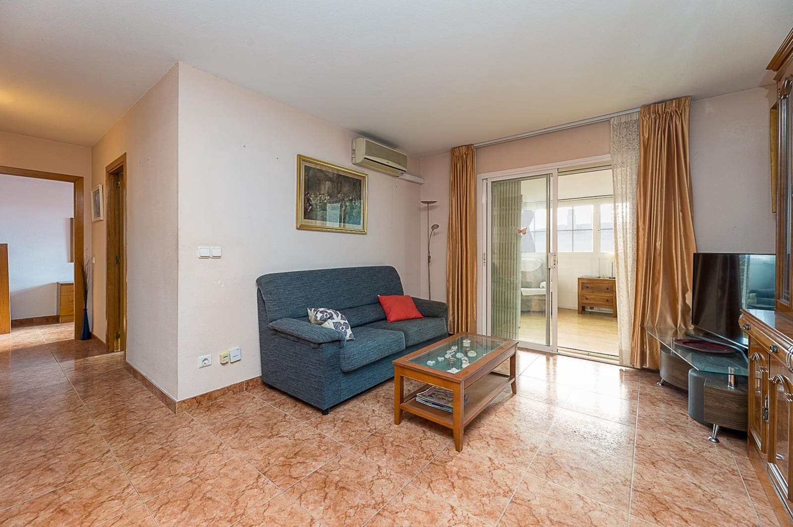 3 bedroom Flat for sale in Palma de Mallorca - € 390,000 (Ref: 9446594)