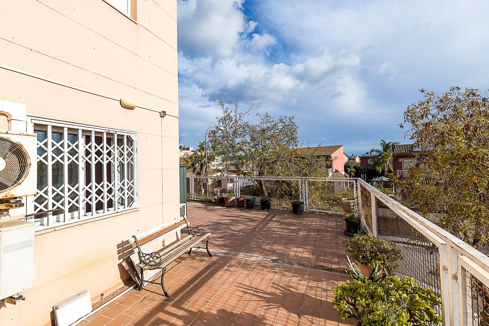 3 bedroom Flat for sale in Palma de Mallorca - € 390,000 (Ref: 9446594)