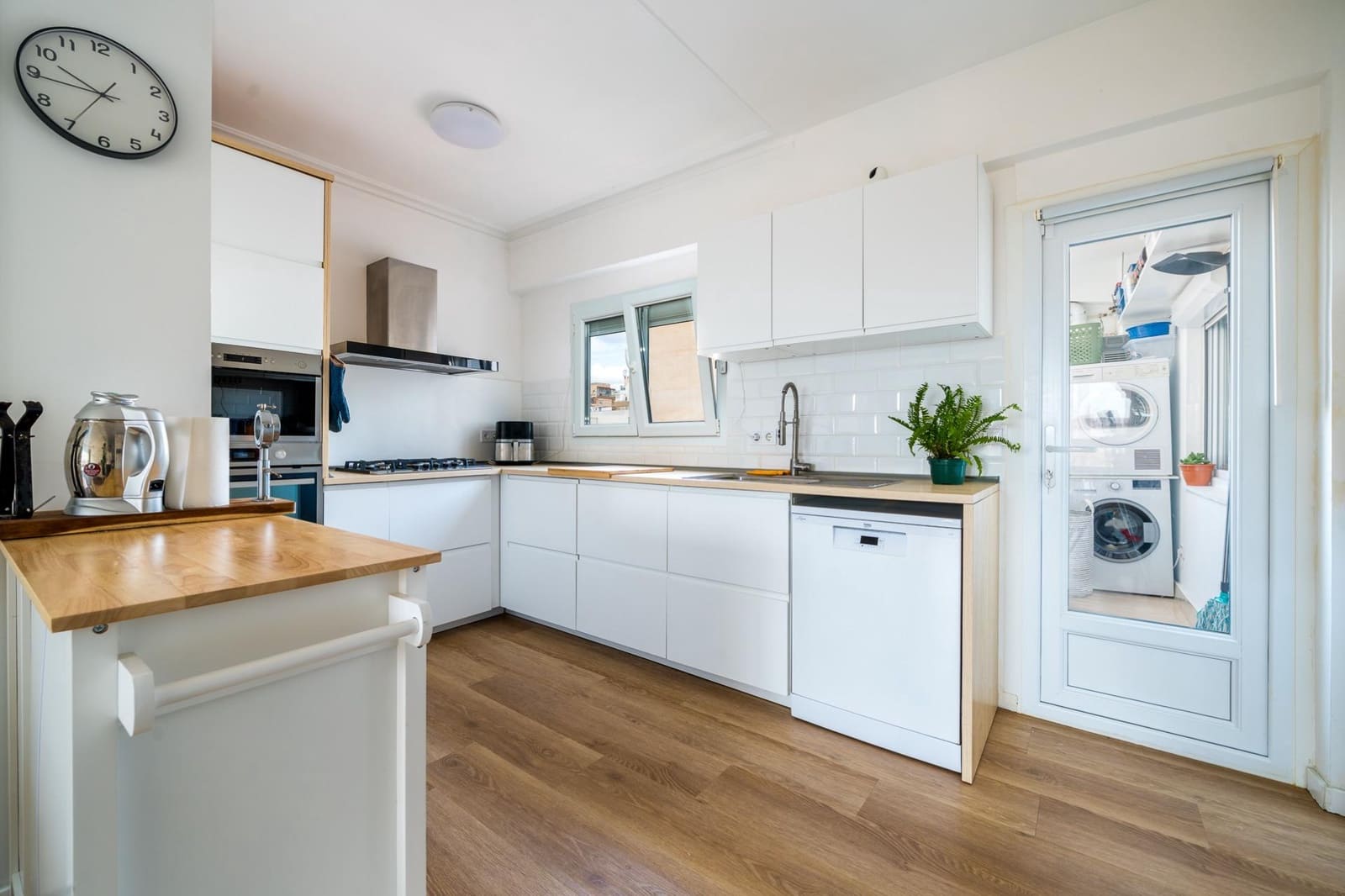 2 soverom Leilighet til leie i Palma de Mallorca - € 1 200 (Ref: 9491602)