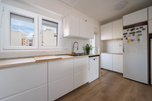 2 soverom Leilighet til leie i Palma de Mallorca - € 1 200 (Ref: 9491602)