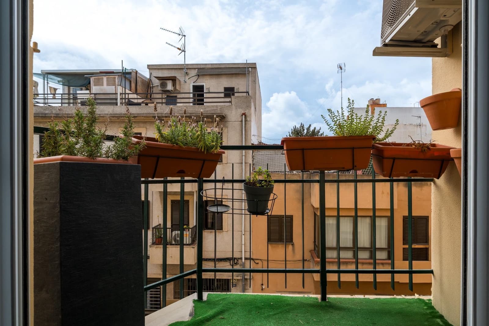 2 soverom Leilighet til leie i Palma de Mallorca - € 1 200 (Ref: 9491602)