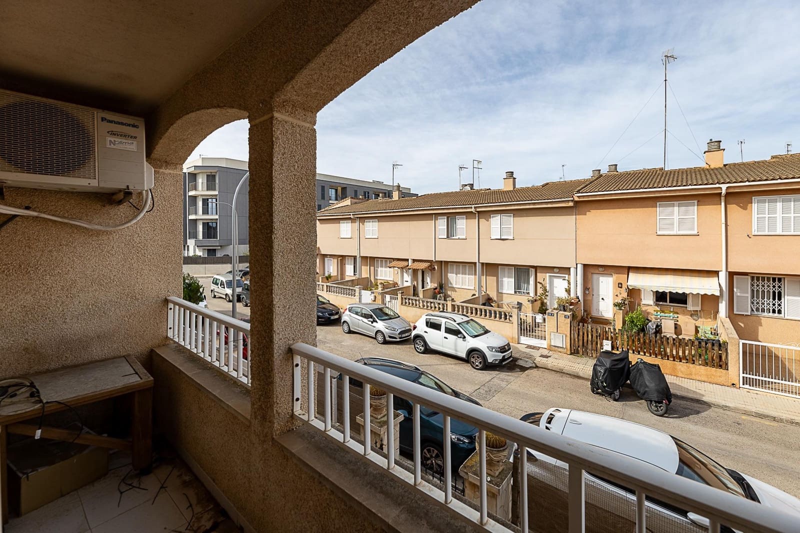 5 bedroom Terraced Villa for sale in Son Ferriol - € 595,000 (Ref: 9619469)