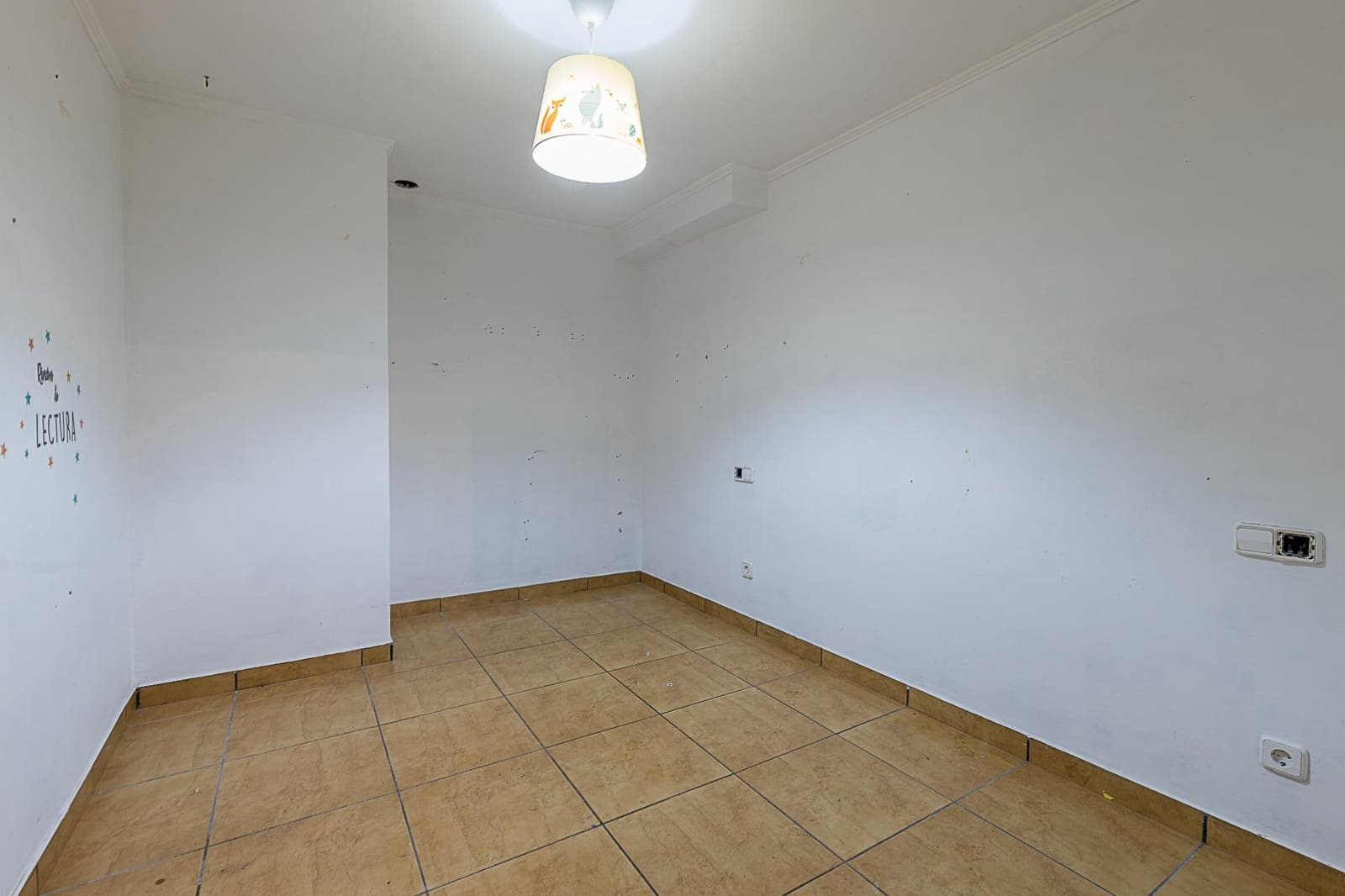 5 bedroom Terraced Villa for sale in Son Ferriol - € 595,000 (Ref: 9619469)