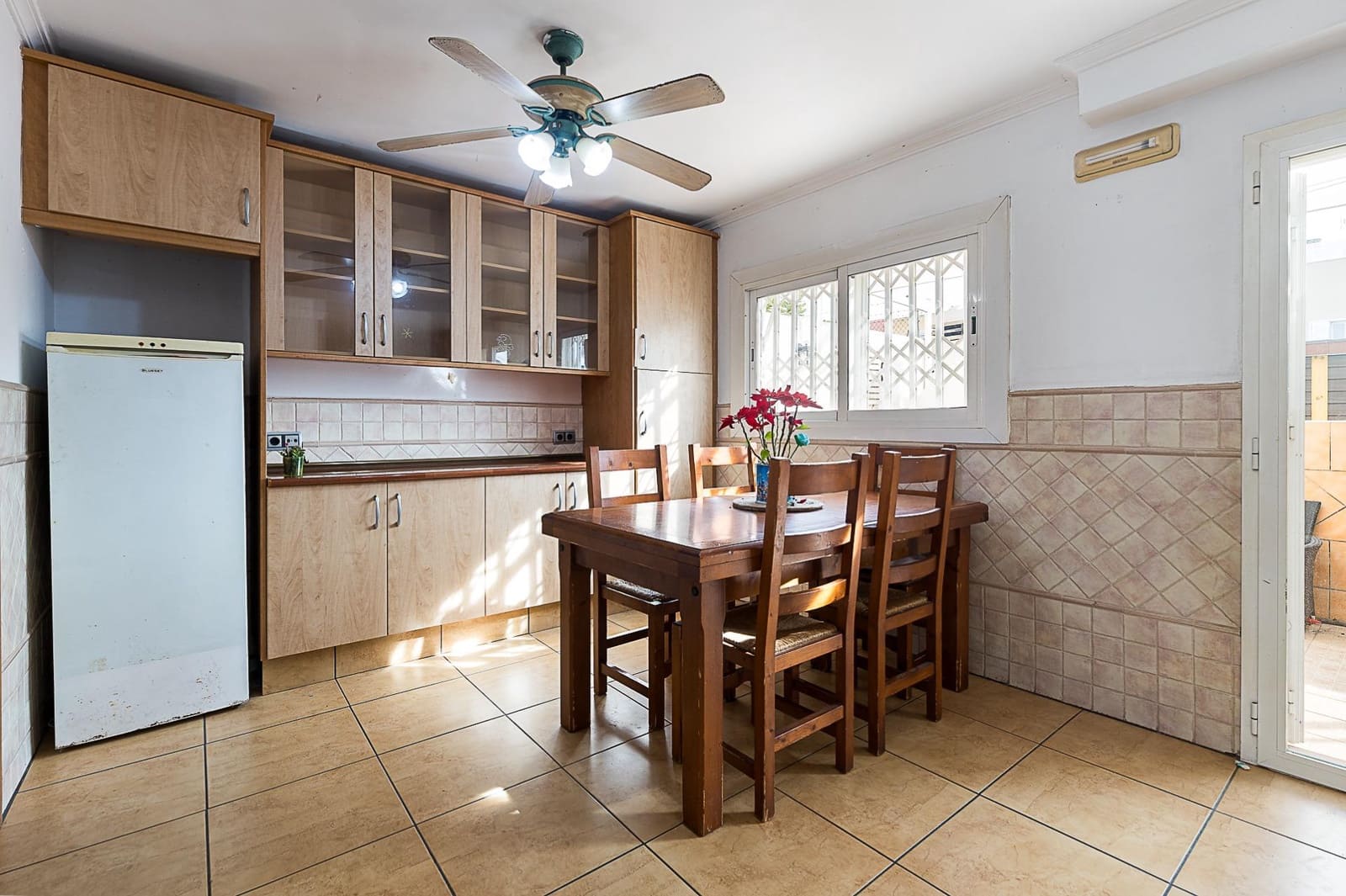 5 bedroom Terraced Villa for sale in Son Ferriol - € 595,000 (Ref: 9619469)