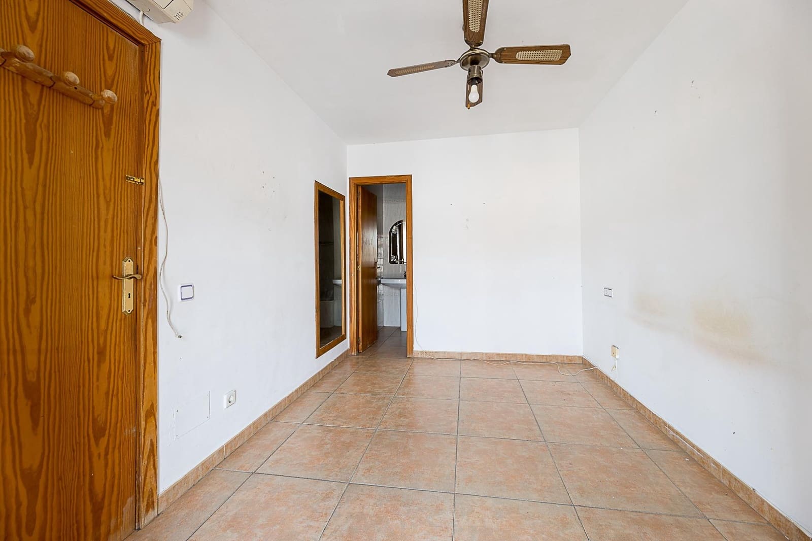 5 bedroom Terraced Villa for sale in Son Ferriol - € 595,000 (Ref: 9619469)