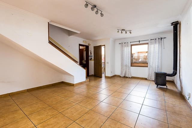 5 soverom Rekkehus til salgs i Son Ferriol, Palma de Mallorca - € 595 000 (Ref: 9619469)