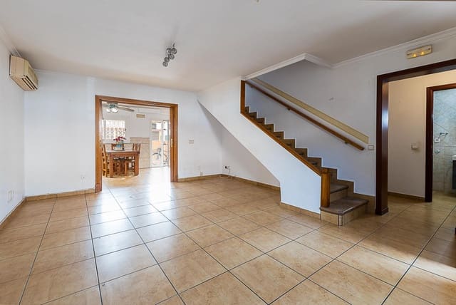 5 soverom Rekkehus til salgs i Son Ferriol, Palma de Mallorca - € 595 000 (Ref: 9619469)