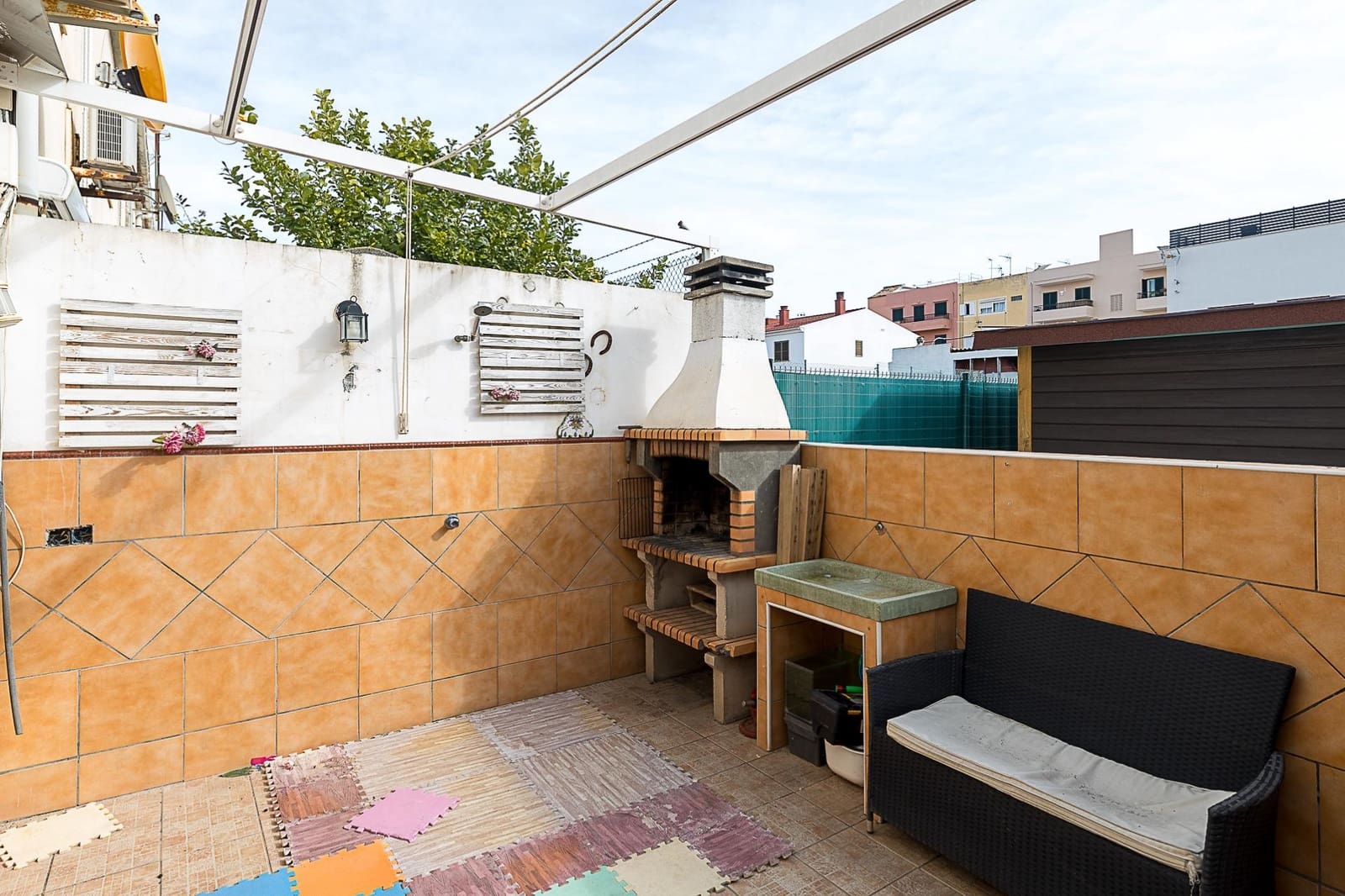 5 bedroom Terraced Villa for sale in Son Ferriol - € 595,000 (Ref: 9619469)