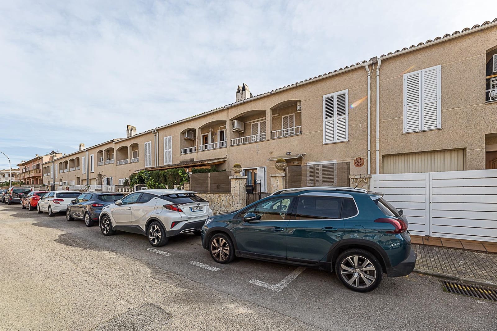 5 bedroom Terraced Villa for sale in Son Ferriol - € 595,000 (Ref: 9619469)