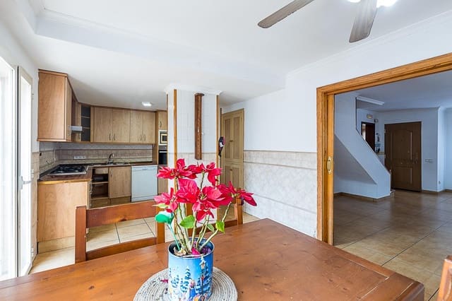 5 sypialnia Dom szeregowy na sprzedaż w Son Ferriol, Palma de Mallorca - 595 000 € (Ref: 9619469)