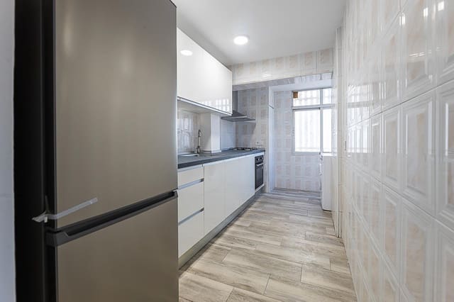 3 slaapkamer Appartement te koop in Palma de Mallorca - € 230.000 (Ref: 9634485)