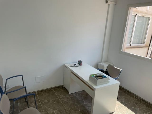 Kommersiell til leie i Marratxí - € 750 (Ref: 9752171)