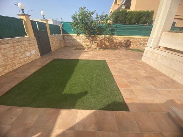 3 quarto Moradia Geminada para arrendar em El Pont d'Inca / Es Pont d'Inca, Marratxí - 1 900 € (Ref: 9780720)