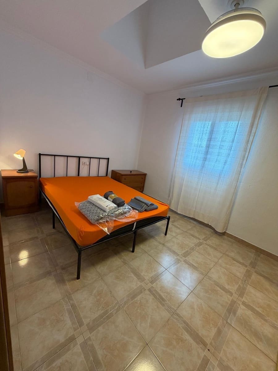 4 slaapkamer Flat te huur in Palma de Mallorca - € 2.200 (Ref: 9799412)