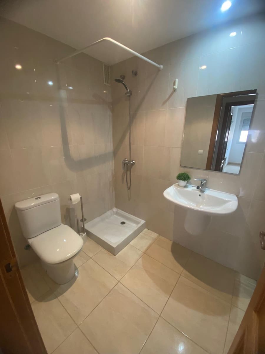 2 bedroom Flat for rent in Son Ferriol with garage - € 1,300 (Ref: 9839457)