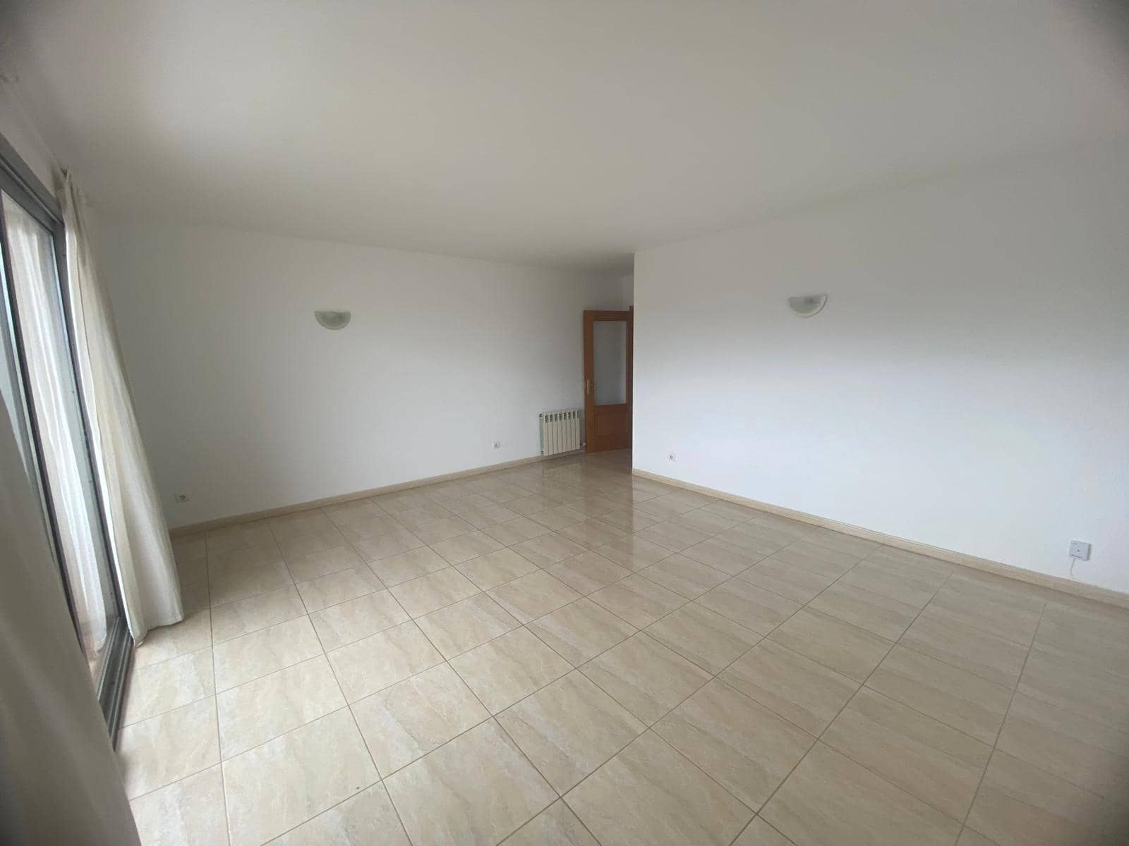 2 bedroom Flat for rent in Son Ferriol with garage - € 1,300 (Ref: 9839457)