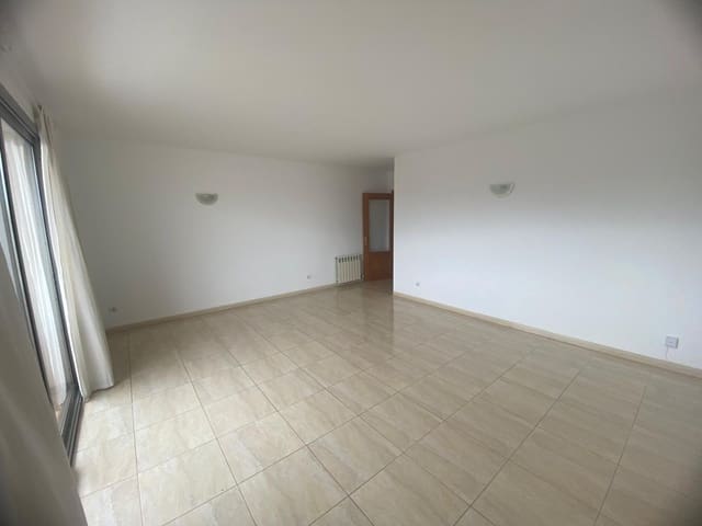 2 bedroom Flat for rent in Son Ferriol, Palma de Mallorca with garage - € 1,300 (Ref: 9839457)