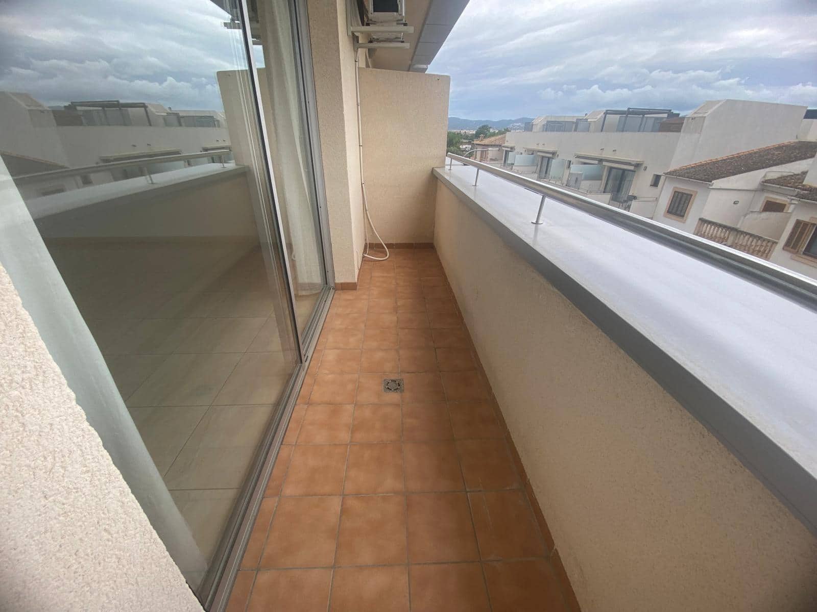 2 bedroom Flat for rent in Son Ferriol with garage - € 1,300 (Ref: 9839457)
