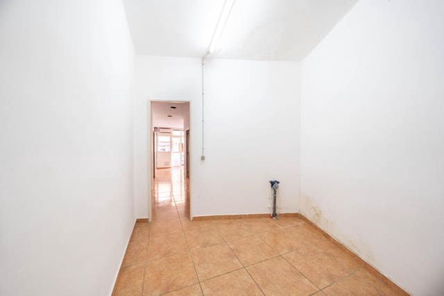 Kommersiell til salgs i Nou Llevant, Palma de Mallorca - € 159 000 (Ref: 9983117)
