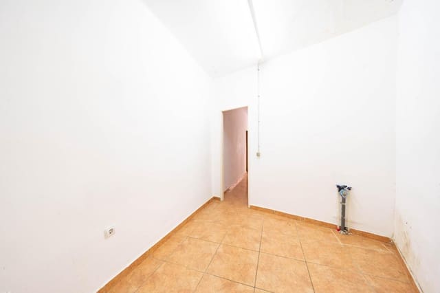 Kommersiell til salgs i Nou Llevant, Palma de Mallorca - € 159 000 (Ref: 9983117)