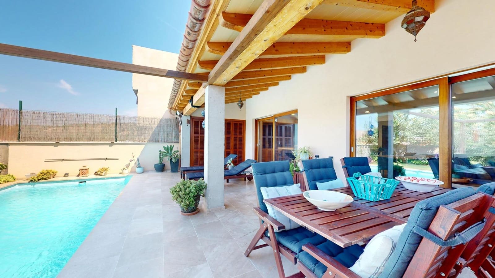 3 soverom Rekkehus til salgs i Vilafranca de Bonany med svømmebasseng garasje - € 980 000 (Ref: 10005738)