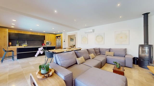 3 Zimmer Reihenhaus zu verkaufen in Vilafranca de Bonany mit Pool Garage - 980.000 € (Ref: 10005738)