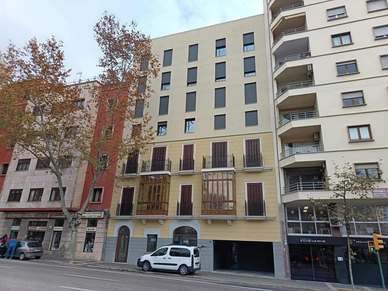 2 bedroom Flat for rent in Palma de Mallorca - € 2,900 (Ref: 10035496)