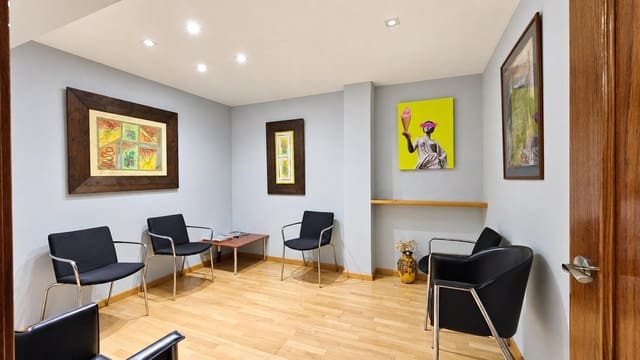 Büro zu verkaufen in La Missió, Palma de Mallorca - 585.000 € (Ref: 10067836)