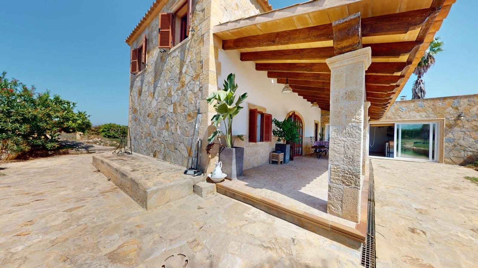 4 bedroom Finca/Country House for sale in Algaida with garage - € 737,000 (Ref: 10076552)