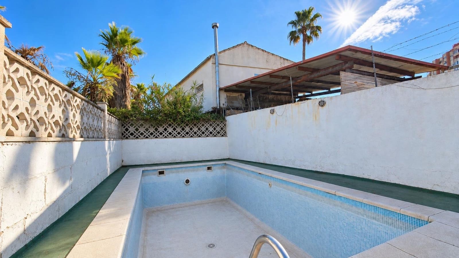 3 chambre Villa/Maison Semi-Mitoyenne à vendre à Palma de Mallorca avec piscine garage - 450 000 € (Ref: 10089597)