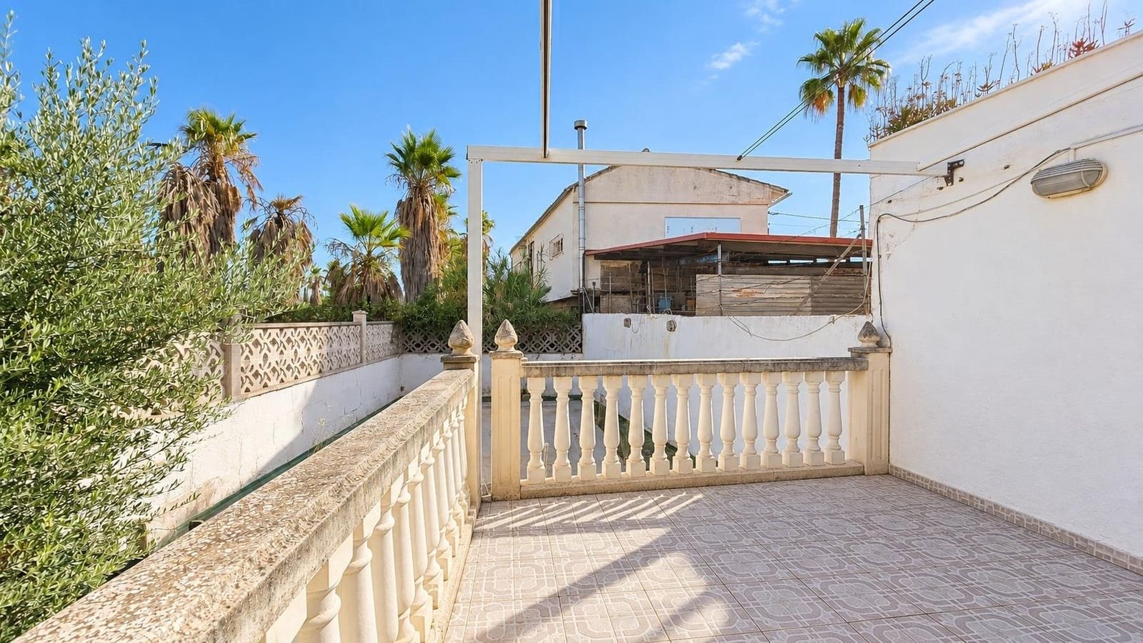 3 chambre Villa/Maison Semi-Mitoyenne à vendre à Palma de Mallorca avec piscine garage - 450 000 € (Ref: 10089597)