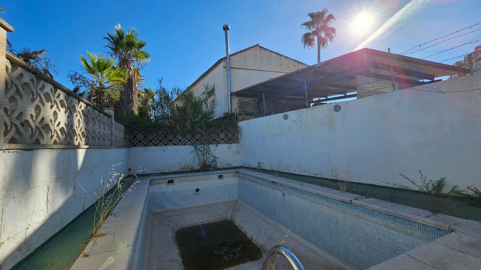 3 bedroom Semi-detached Villa for sale in Palma de Mallorca with pool garage - € 450,000 (Ref: 10089597)