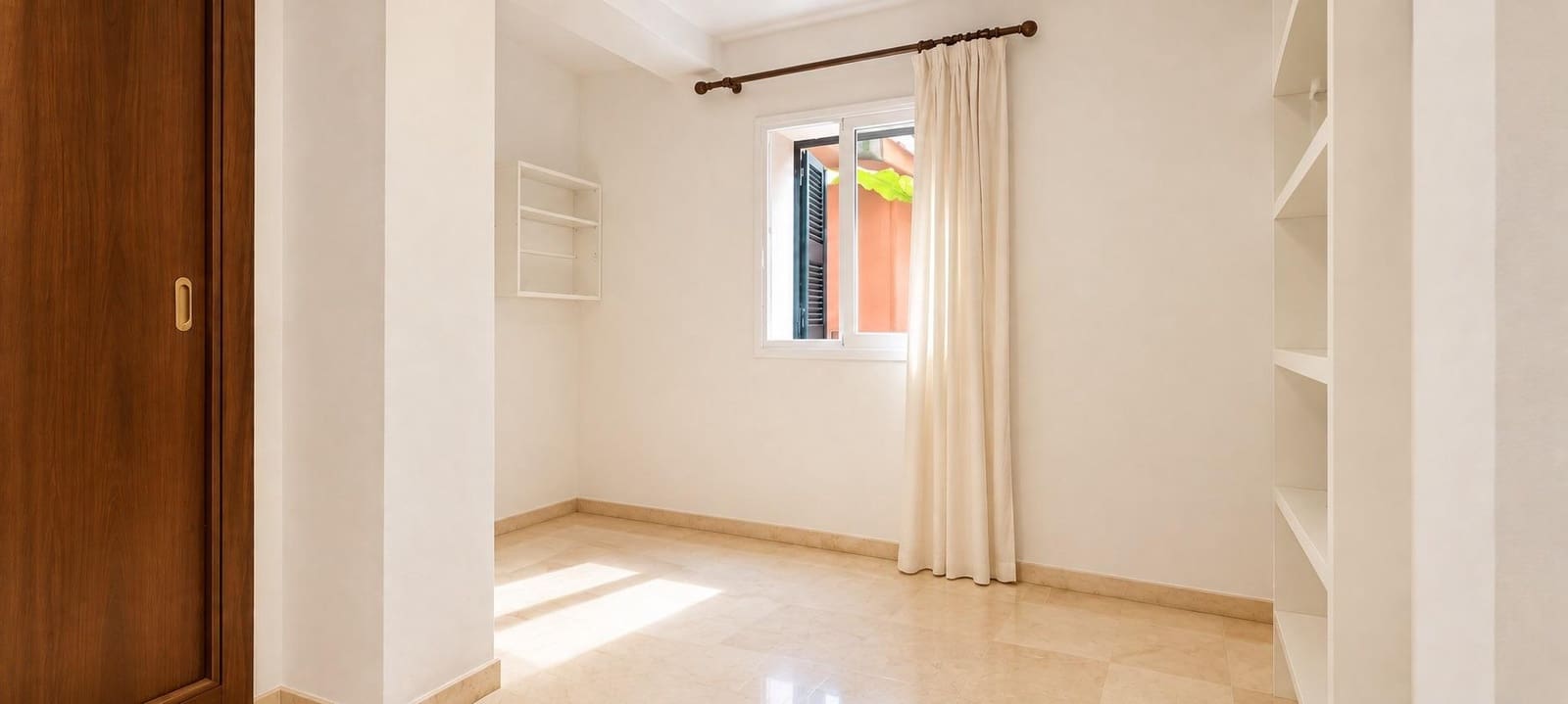 Piso de 3 habitaciones en Palma de Mallorca en venta con piscina garaje - 595.000 € (Ref: 10102765)
