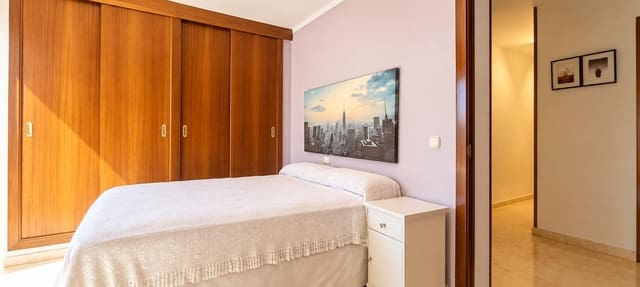 Piso de 3 habitaciones en El Terreno, Palma de Mallorca en venta con piscina garaje - 595.000 € (Ref: 10102765)