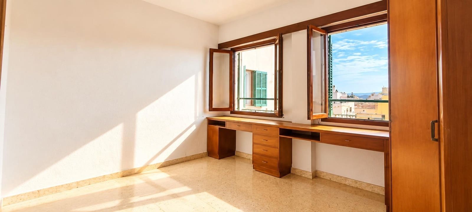 5 slaapkamer Flat te koop in Palma de Mallorca met garage - € 650.000 (Ref: 10142505)