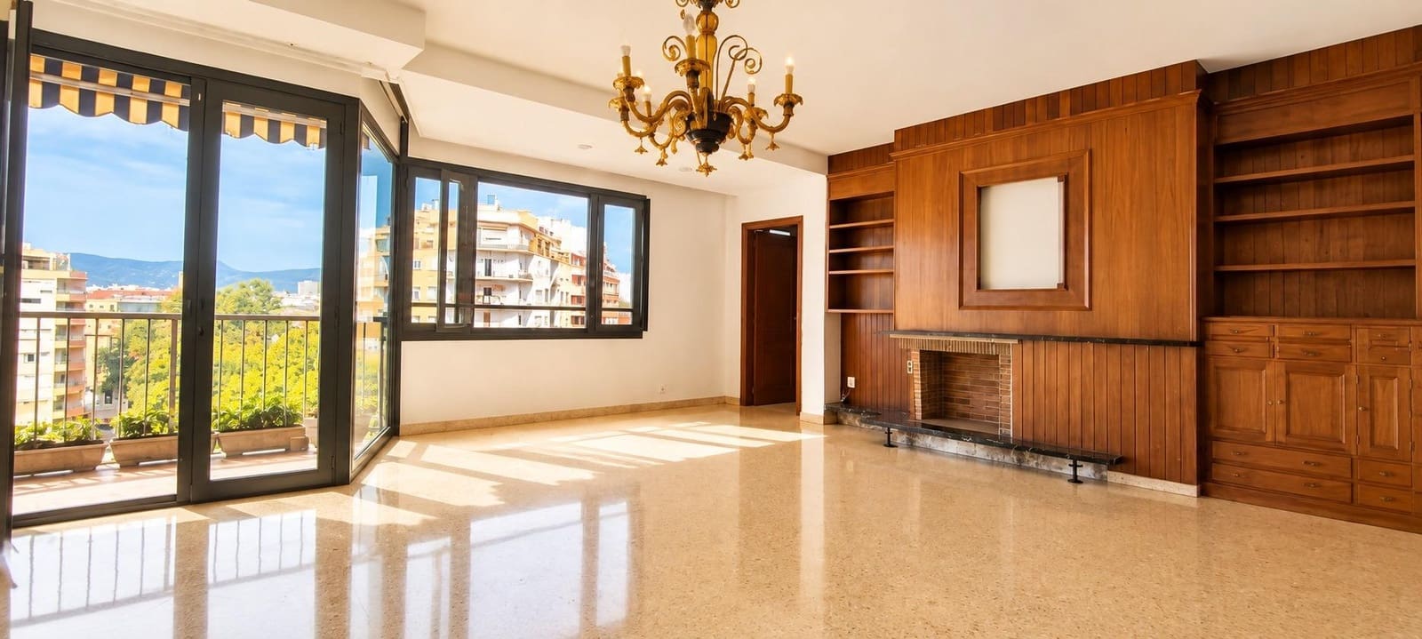 5 slaapkamer Flat te koop in Palma de Mallorca met garage - € 650.000 (Ref: 10142505)